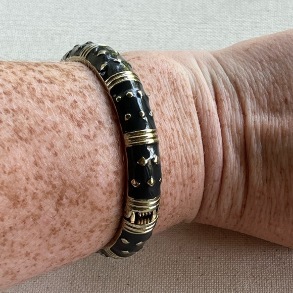 Vintage Dark Grey Enamel & Gold-Tone Hinged Bangle Bracelet - Picture 2 of 4